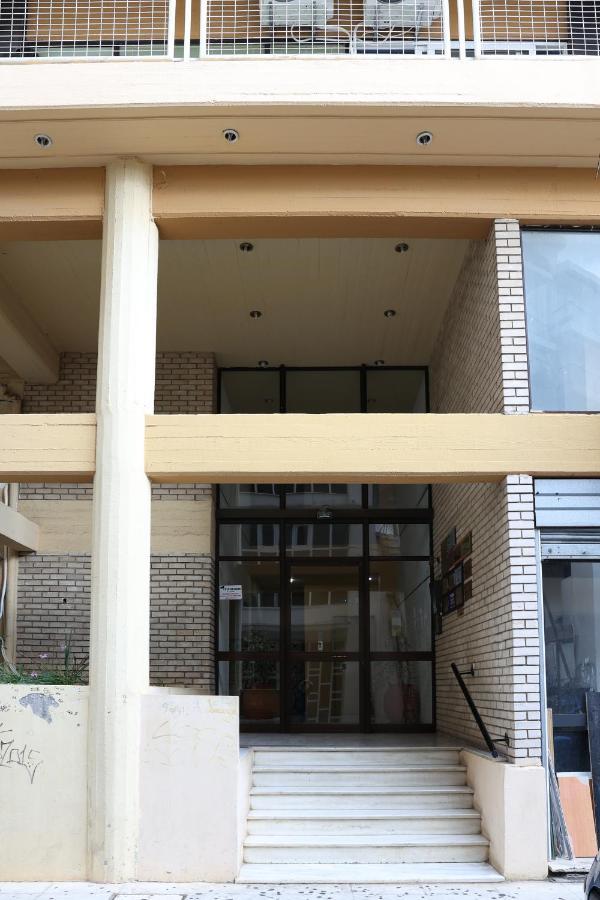 Spacious View Of Central Square Kalamata Bagian luar foto